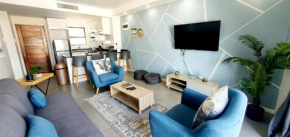 Accommodation Front - Stunning 4 Sleeper Near Ushaka Marine World, Durban